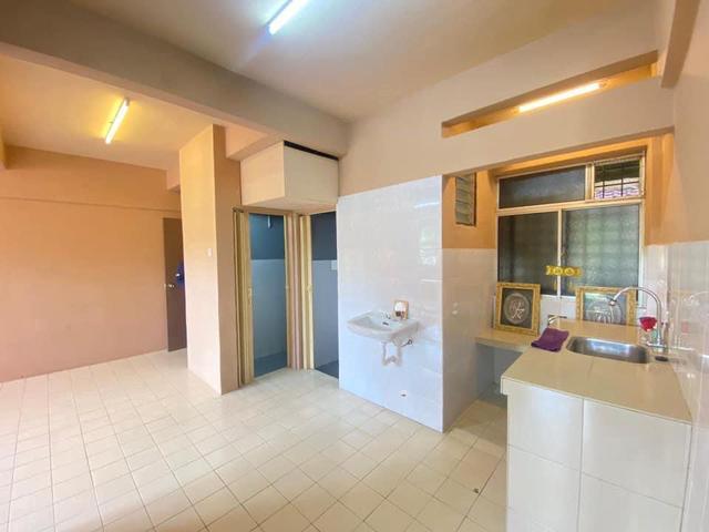 Flat for sale in Kajang, Langat
