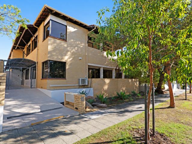 Office for rent in Cockburn, Western Australia