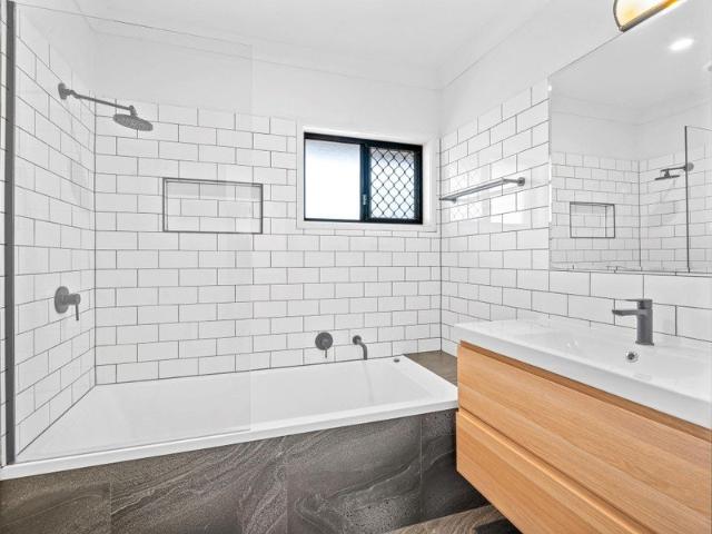 Townhouse for rent in Toombul, Queensland