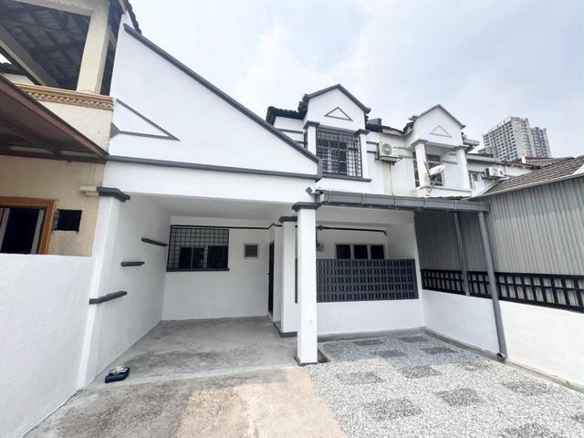 Terraced House for sale in Petaling, Subang Jaya