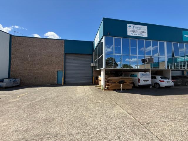 Warehouse for rent in Moorebank, Sydney