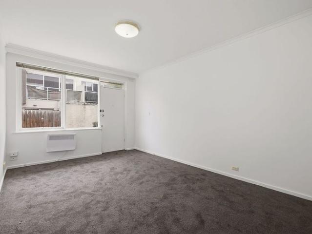 Apartment for rent in Carnegie, Melbourne