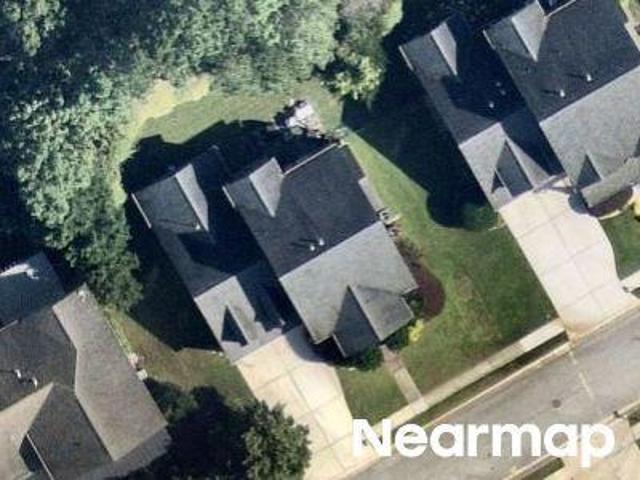 House for sale in Castlewood Estates, Mableton