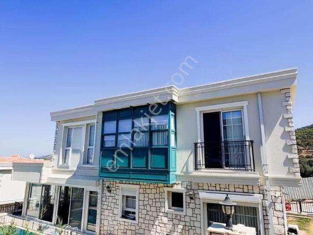 Kuşadasi, Aydin içerisinde satılık Villa