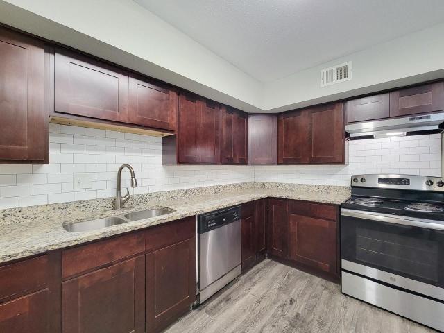 Apartment for rent in Braeburn, Houston