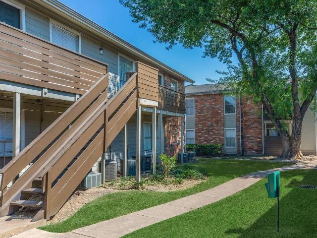 Apartment for rent in Braeburn, Houston