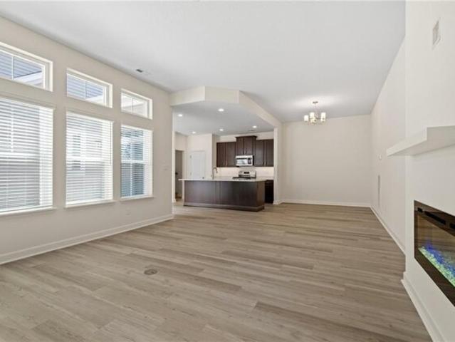 Condo for sale in Suffolk