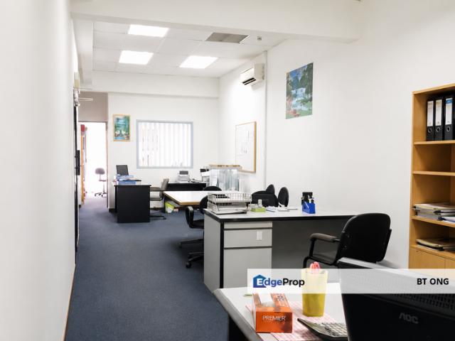 Shop for sale in Petaling, Subang Jaya