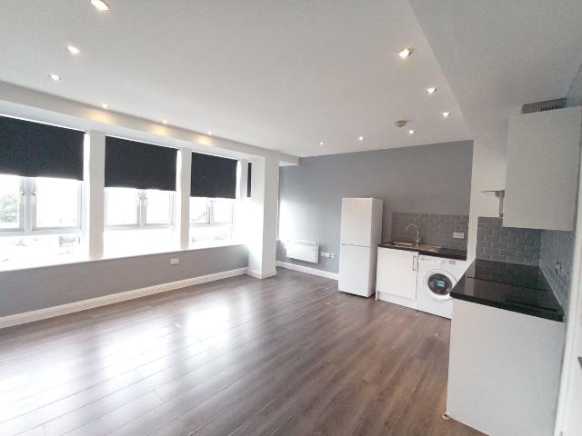 Apartment for rent in Rush Green, Greater London