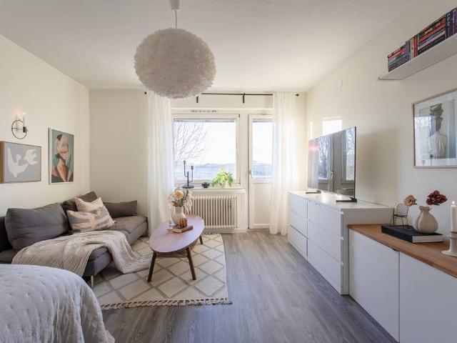 Bostad till salu i Solna, Stockholm