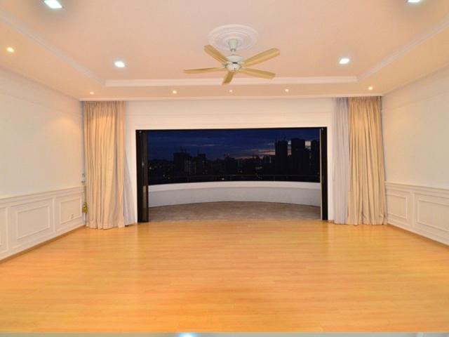 Condominium for rent