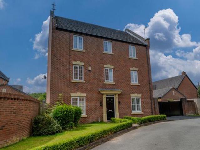 House for sale in Widnes