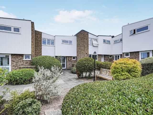 House for rent in London Borough of Croydon, Greater London
