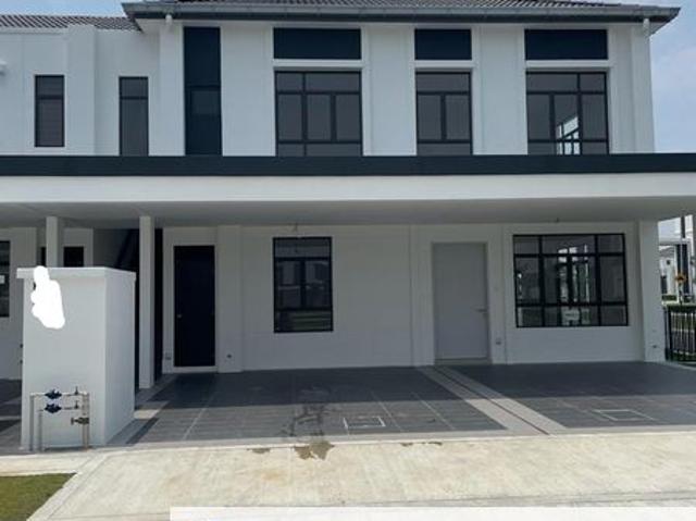 House for sale in Seksyen 7, Bandar Puncak Alam