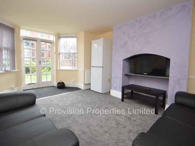 Apartment for rent in Hyde Park, West Yorkshire