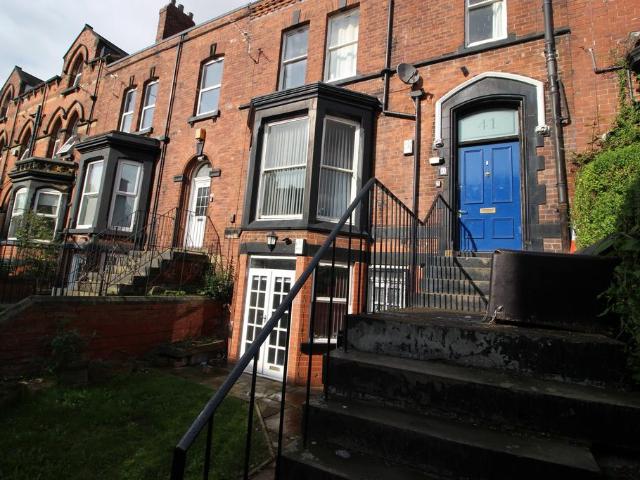 House for rent in Hyde Park, West Yorkshire