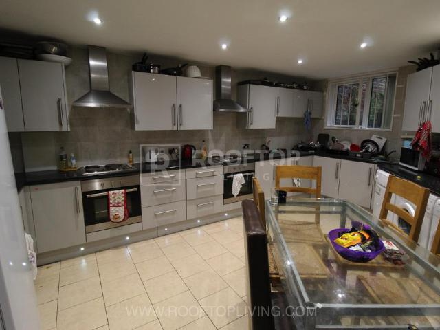 House for rent in Hyde Park, West Yorkshire
