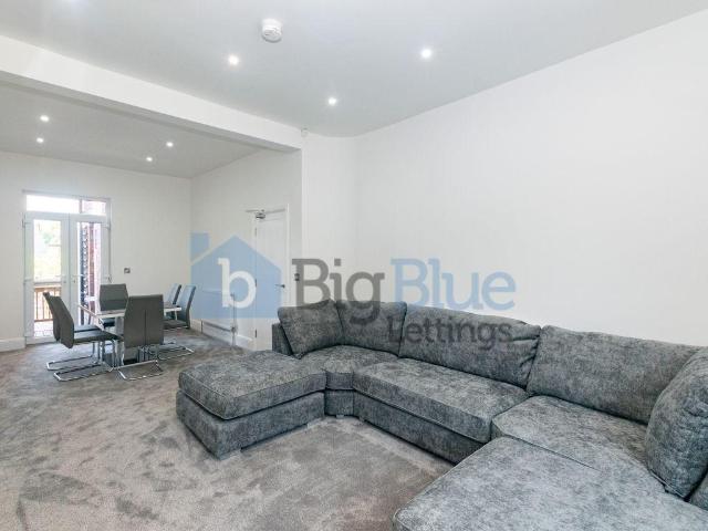 House for rent in Hyde Park, West Yorkshire
