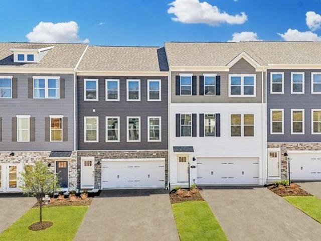 Townhouse for sale in Pittsburg, Pennsylvania