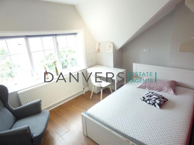 Room for rent in Highfields, Old Wharf