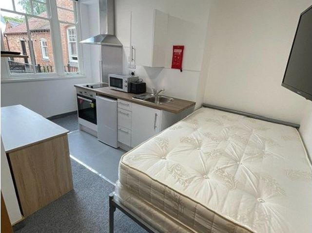 Studio for rent in Highfields, Old Wharf
