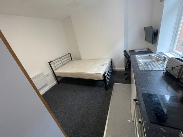 Studio for rent in Highfields, Old Wharf