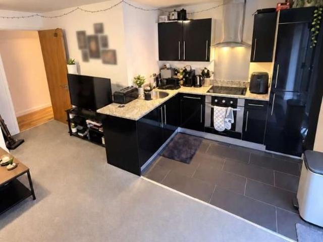 Apartment for rent in Gledhow Park, Leeds