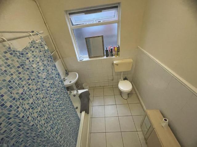 Studio for rent in Coventry, Spon End