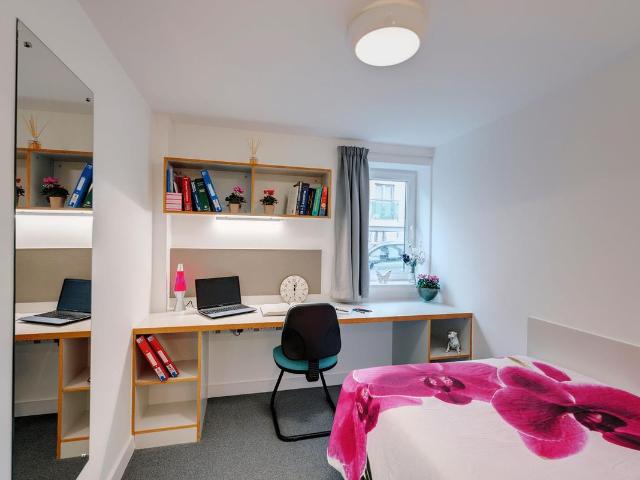 Apartment for rent in Greenbank, Mount Wise