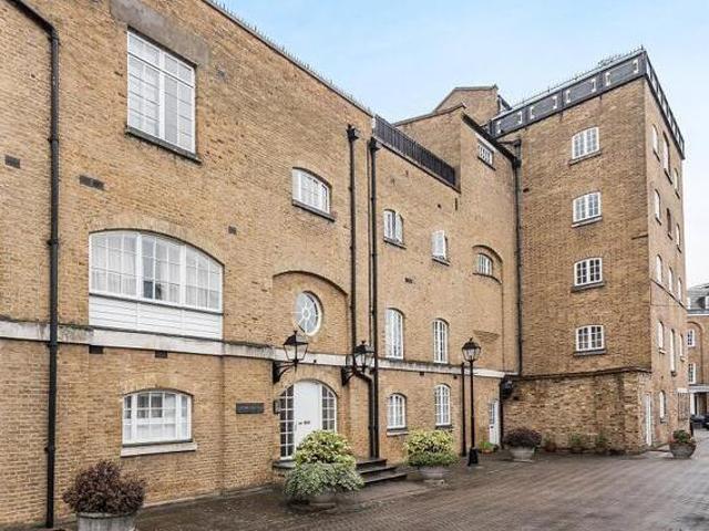 House for sale in City of London, Greater London