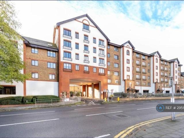Apartment for rent in Norbiton, Greater London