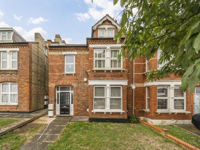 Apartment for rent in London Borough of Barnet, Greater London