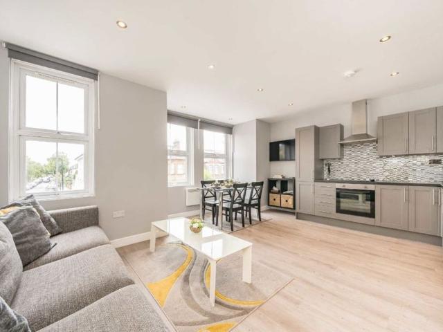Apartment for rent in West Ealing, Greater London