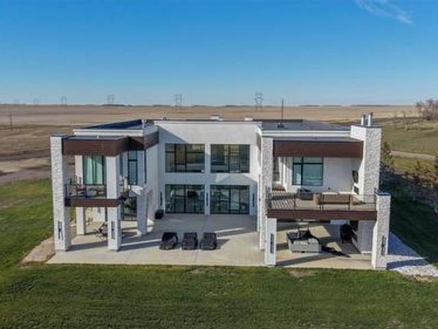 House for sale in Saskatchewan