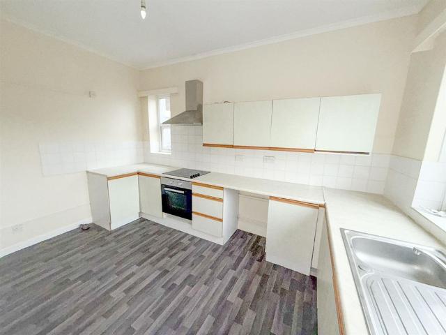 Apartment for rent in Central, Heathlands