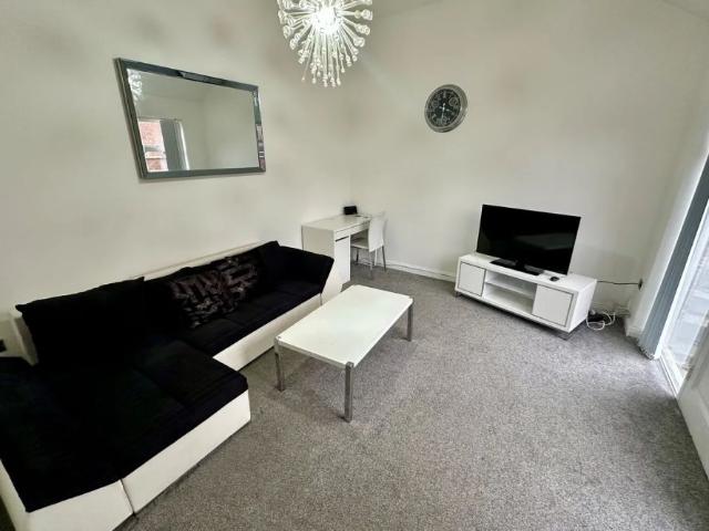 House for rent in Chapeltown, West Yorkshire