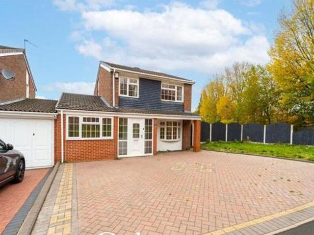 House for sale in Halesowen, West Midlands