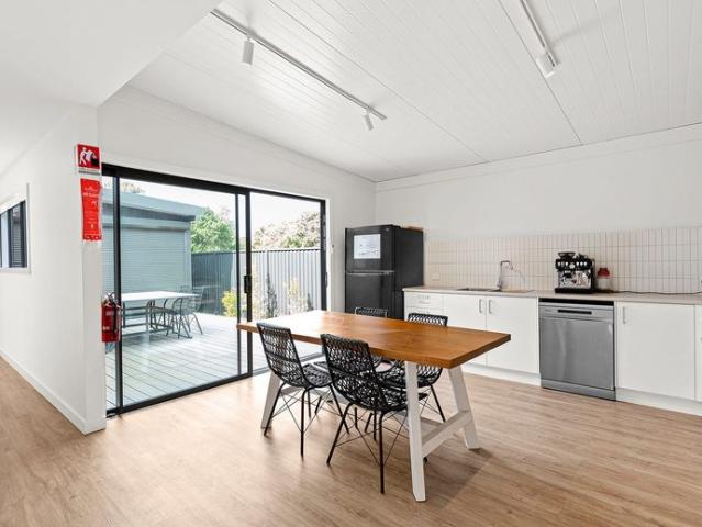 Granny Flat for rent in Camerons Creek, Victoria