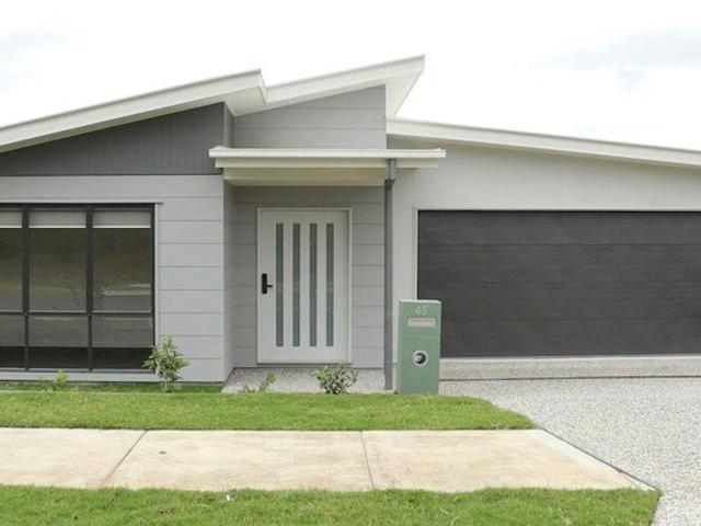 Cottage for sale in Toombul, Queensland