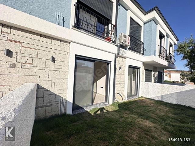 Çeşme, İzmir içerisinde satılık mülk