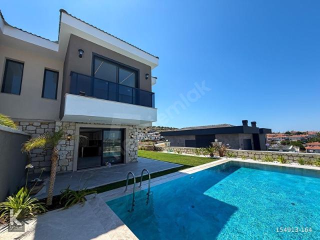 Çeşme, İzmir içerisinde satılık Villa