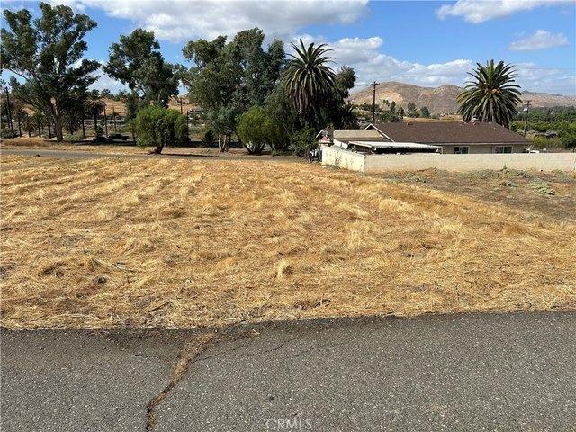 Land for sale in Lake Elsinore, California