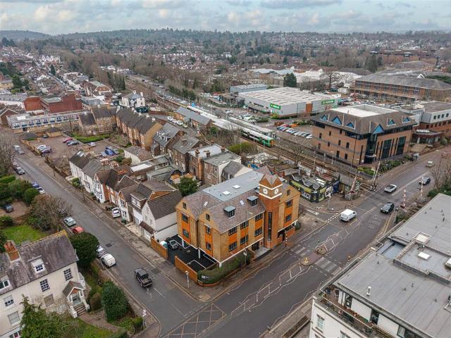 Apartment for rent in Red Hill, Surrey