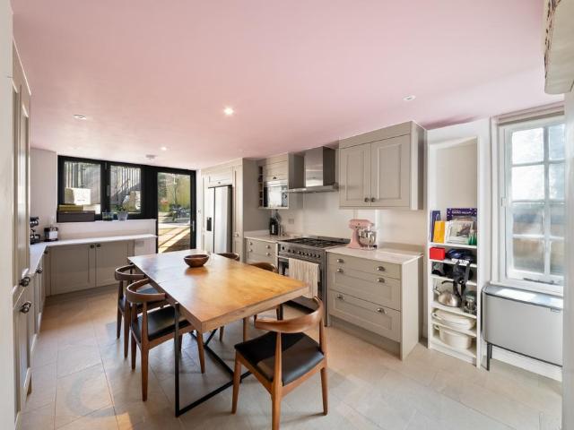 House for rent in Red Hill, Surrey