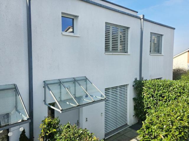 Reihenfamilienhaus mieten in Oberrohrdorf, Aargau