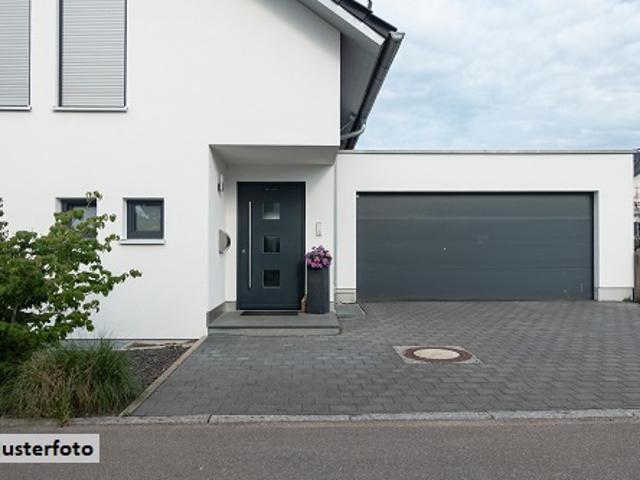 Villa kaufen in Traar, Krefeld