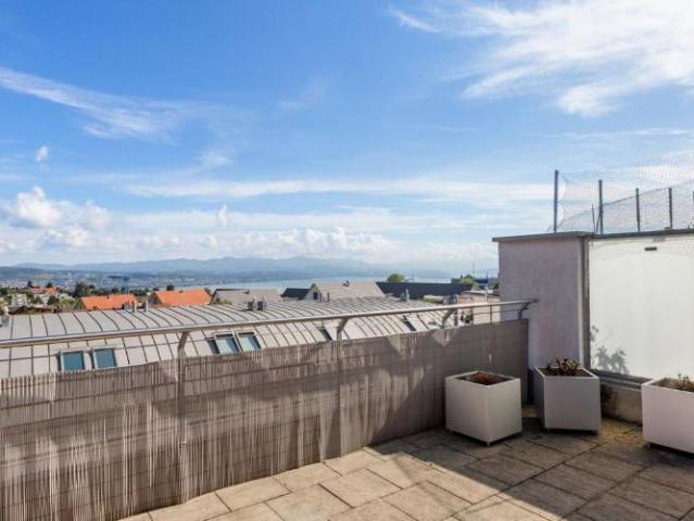 Haus kaufen in Samstagern, Richterswil