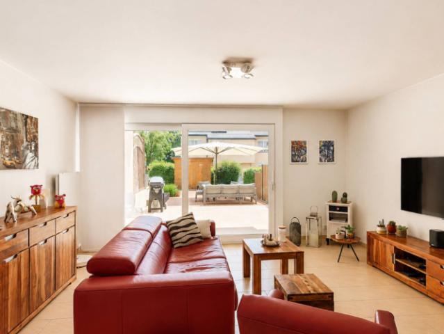 Haus mieten in Crissier, Waadt