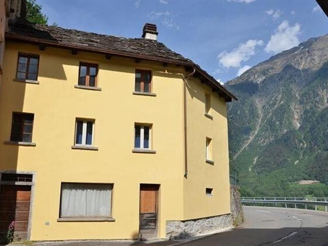 Reihenfamilienhaus kaufen in Acquarossa, Tessin