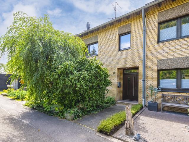 Haus kaufen in Büttgen, Kaarst